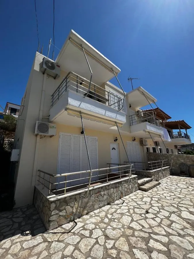 Fane'S Apartments Himarë 0*,