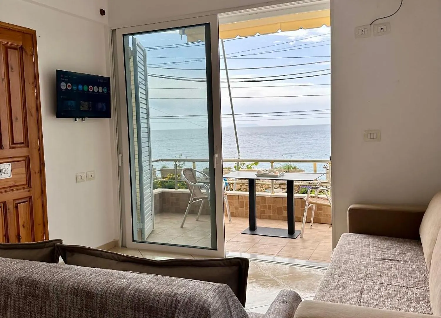 Fane'S Apartments Himare 0*,