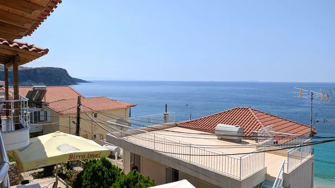 Fane'S Apartments Himare 0*,