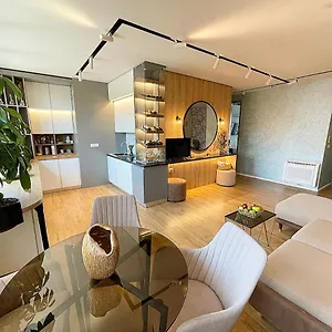 https://green-terrace-apartments-tirana.hotels-in-tirana.com