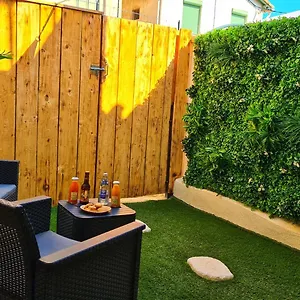 T2 Miroir Jardin Et Parking Prive Appartement Marseille